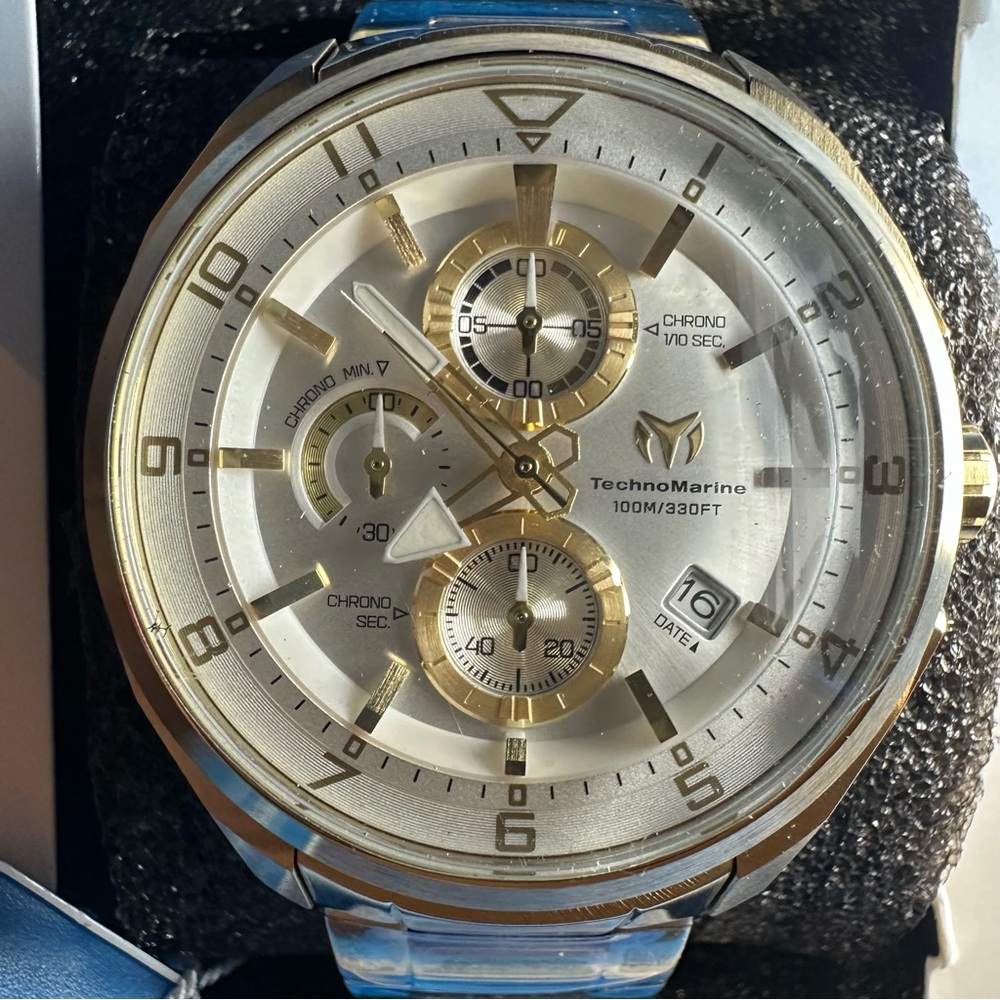 TechnoMarine Ocean Quantum Men's Watch - 44mm [WITH SLOTCASE] - Picture 5 of 10